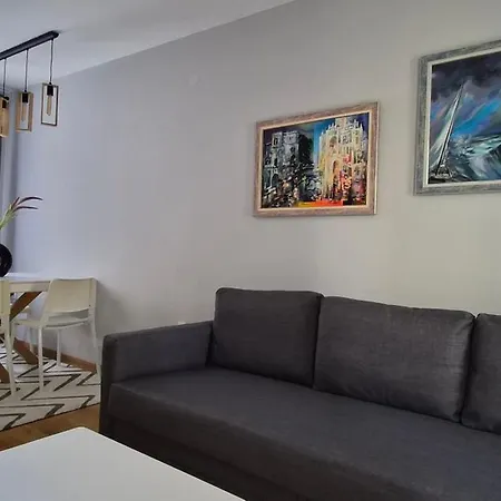 Apartment 15th Corner Ni